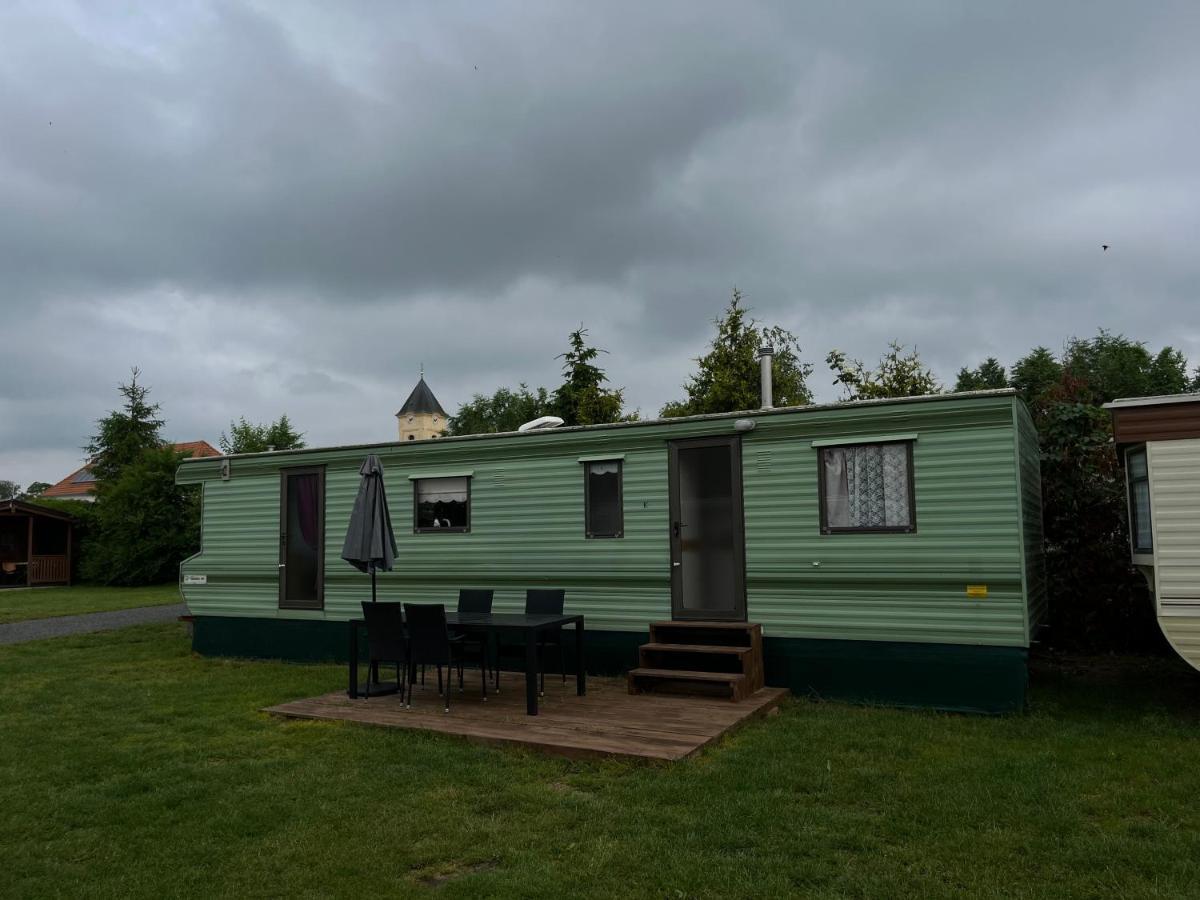 Autocamp Free Star - Mobilheimy Appartement Strachotin Buitenkant foto